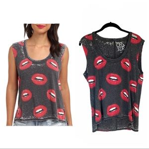 New Chaser burnout red lips muscle tank